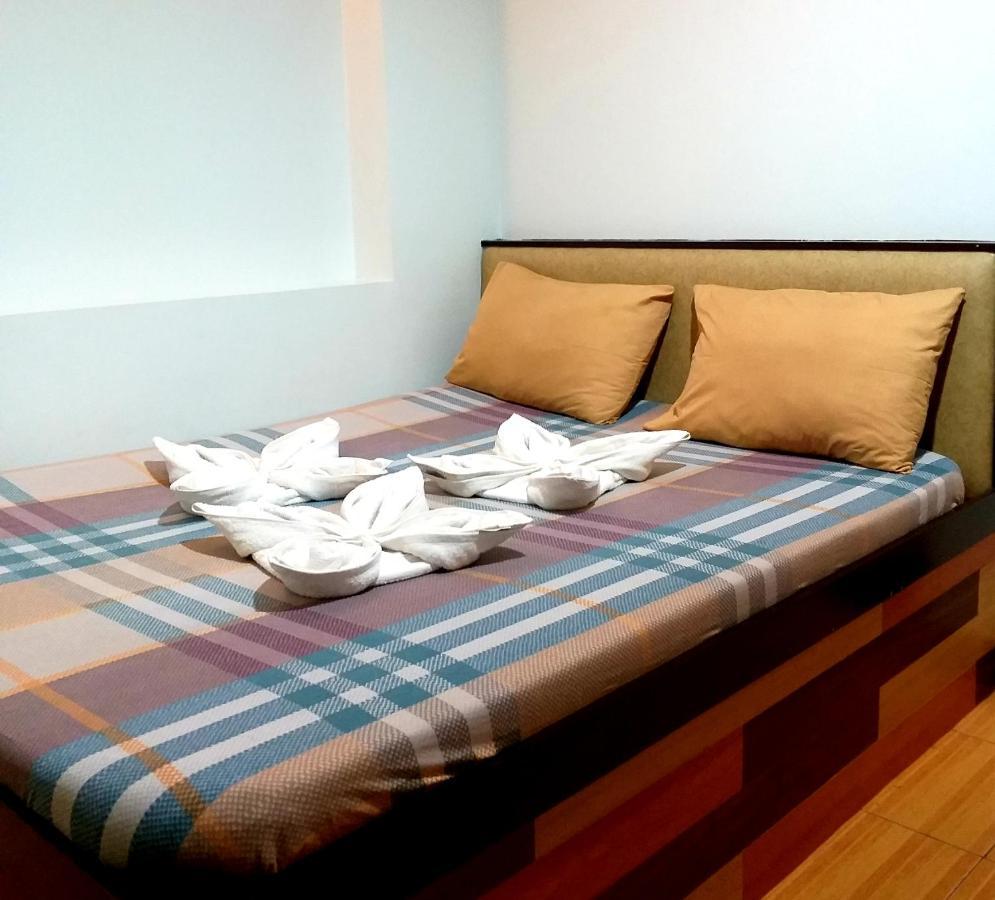 Sola Eleganza Apartelle Кесон-Сіті Екстер'єр фото