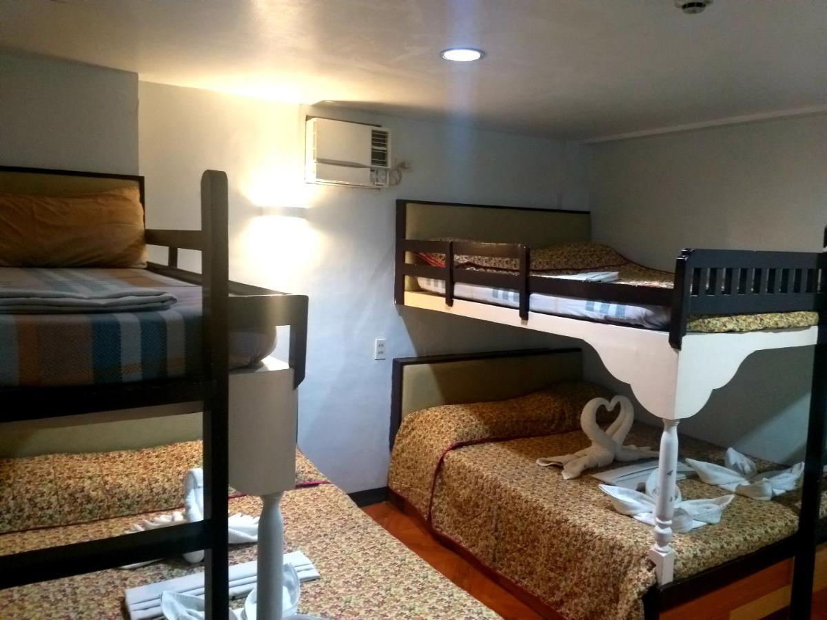 Sola Eleganza Apartelle Кесон-Сіті Екстер'єр фото